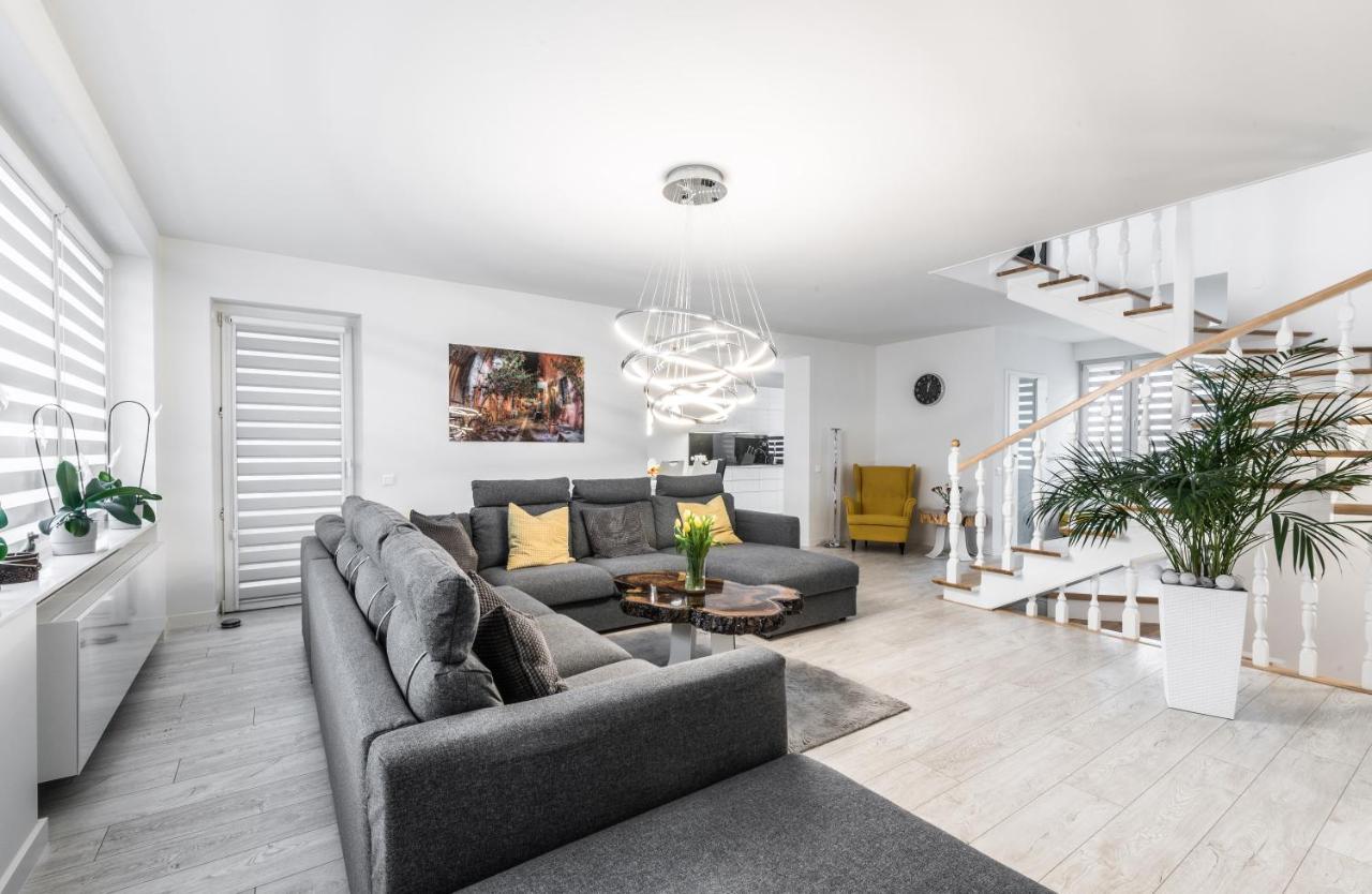 Villa House Poznan * Sauna * Dış mekan fotoğraf
